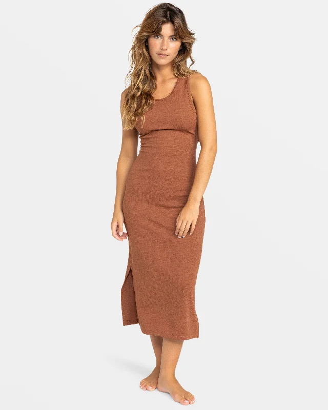 Plus-Size DressGood Keepsake Midi Dress - Russet