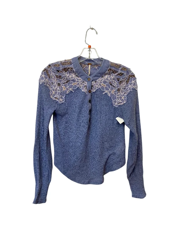 women's tops for creating capsule wardrobesTop Long Sleeve By Free People In Blue, Size: Xs