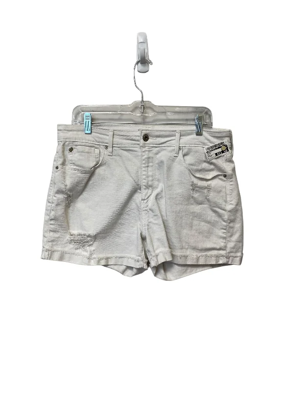 women's reversible shortsShorts By Denizen By Levis In White, Size: 12