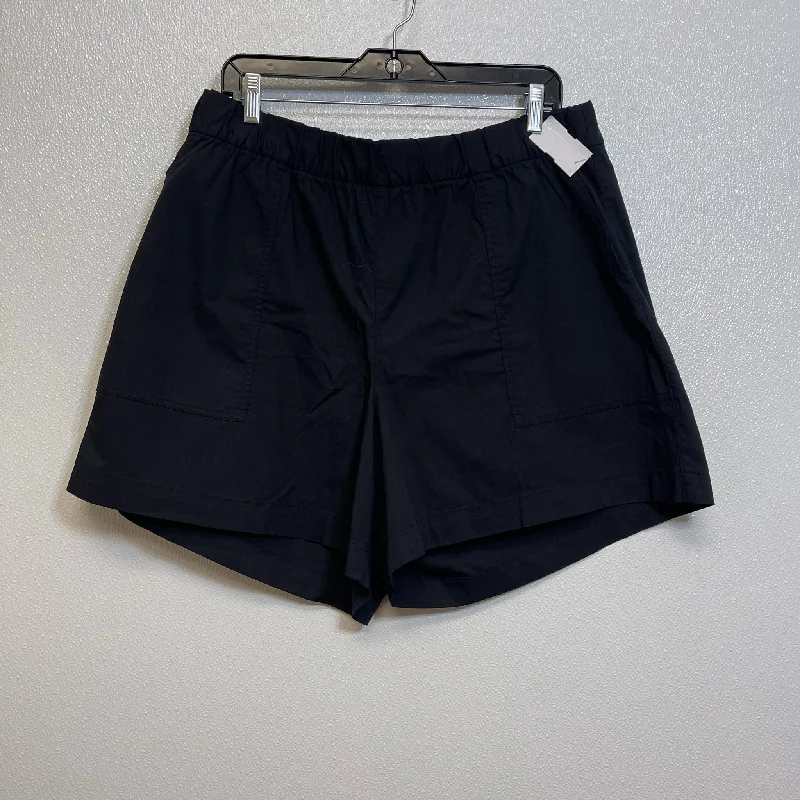 women's reversible shortsShorts By Gap In Black, Size: Xl