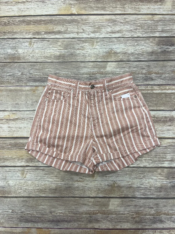 women's plus-size shortsShorts By American Eagle In Striped Pattern, Size: 6