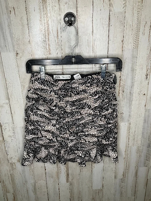 women's low-rise skirtsAnimal Print Skirt Midi Zara, Size Xs