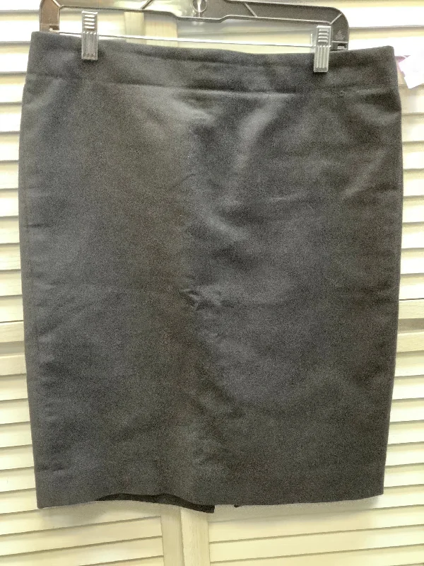 women's chic wrap skirtsBlack Skirt Midi J. Crew, Size 12