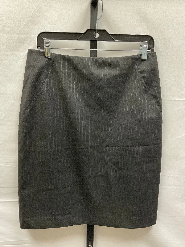 women's pencil pleat skirtsBlack Skirt Midi New York And Co, Size 8