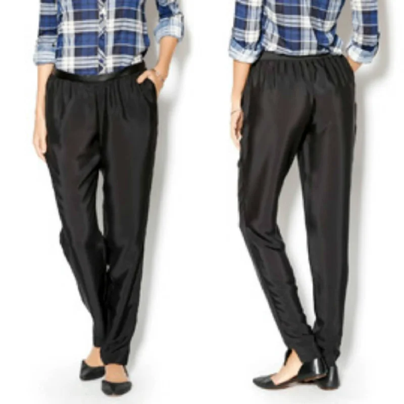 women's classic pantsaWoven Sportswear Pant In Black