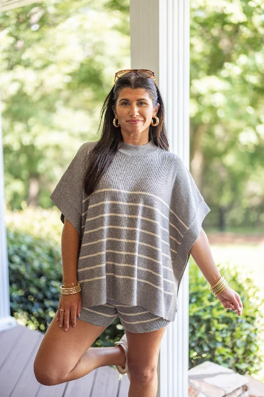 women's limited-edition dressesEveryday Chic Grey Striped Top