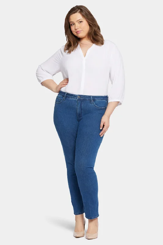 women's denim jeans with pocketsLe Silhouette Sheri Slim Jeans In Plus Size - Treasured