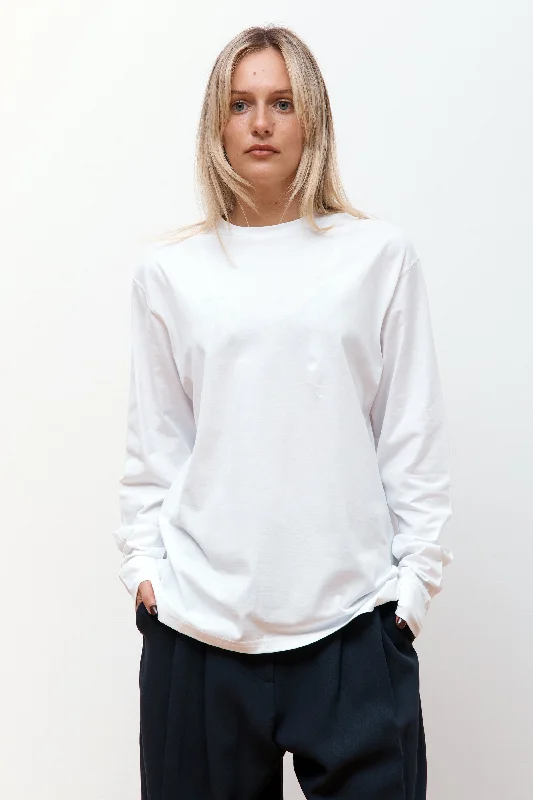 women's tops for those who prefer classic over trendy stylesSimmons Long Sleeve T-shirt Optic White